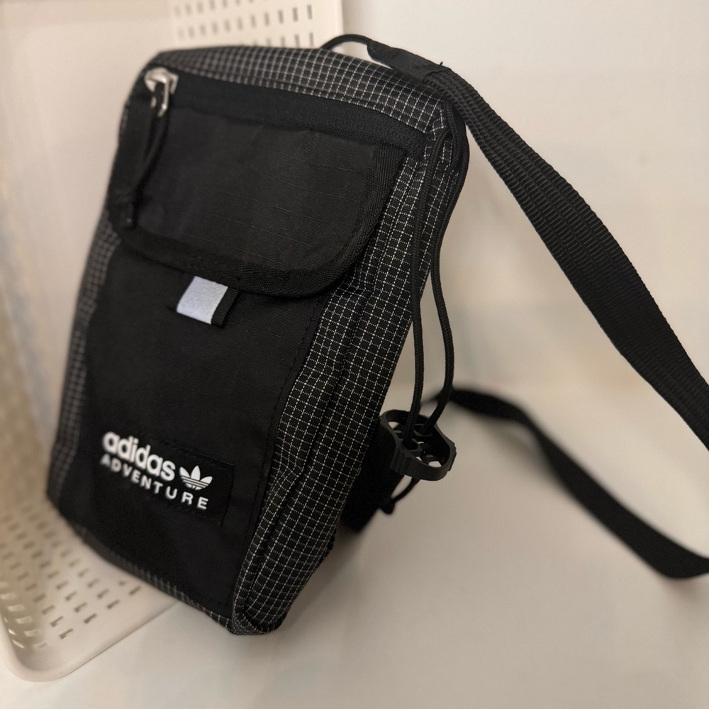 Adidas Adventure crossbody Bag (new with tag)